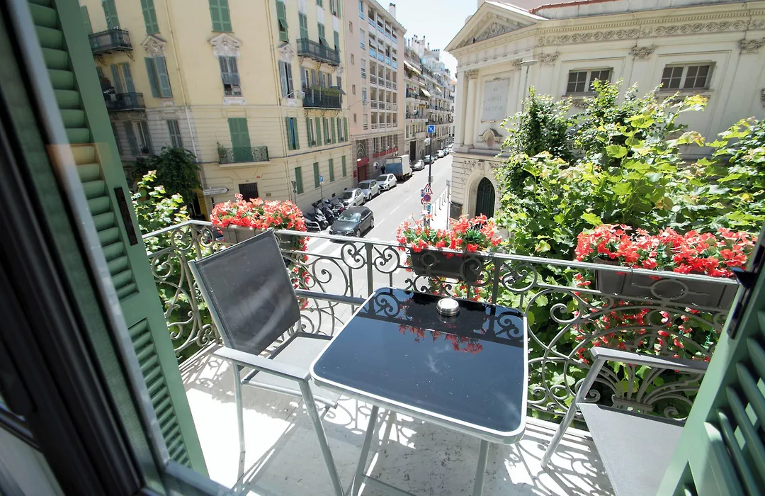 Hotel Parisien-1